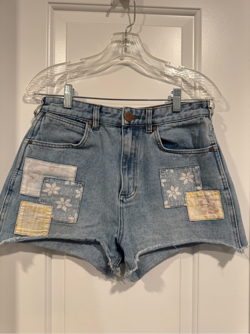 Billabong x Wrangler Denim Shorts Size 28
